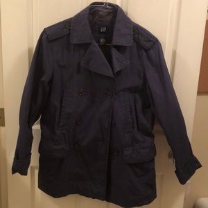 Womans navy Gap raincoat